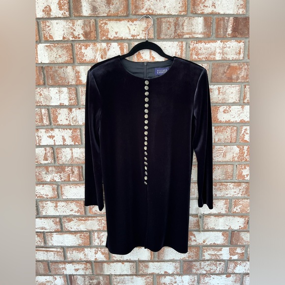 HILLARD & HANSON VINTAGE 1990’S BLACK VELVET TUNIC TOP WITH SILVER METAL CLASPS - Picture 1 of 14